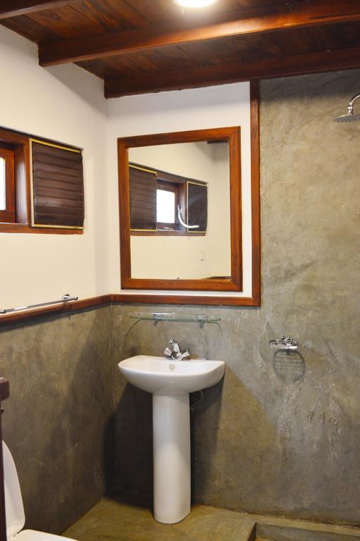 Rowinrich Cottages エッラ エクステリア 写真